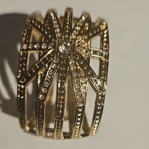 Radiant Gold Women's Bracelet